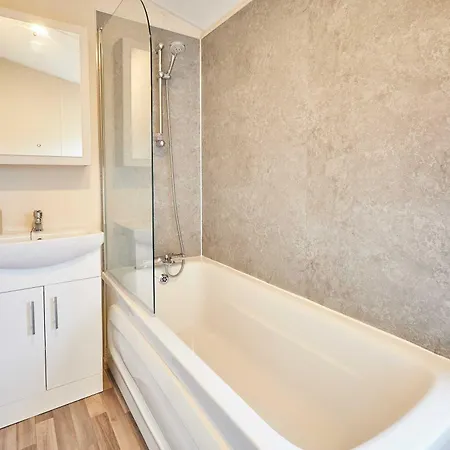 Dağ evi Host & - Deer View Pickering