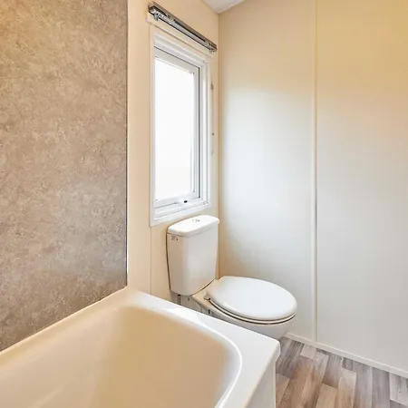 Host & - Deer View *