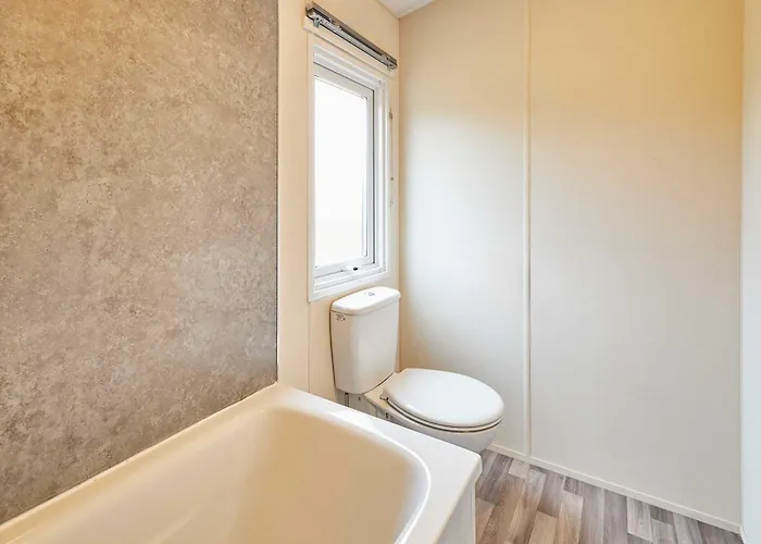 Host & - Deer View *